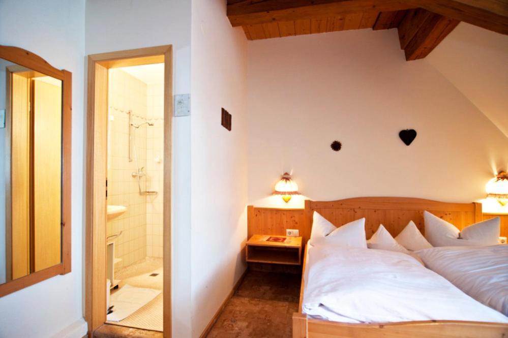Hotel Gasthof Zur Post Wolfegg Exteriör bild