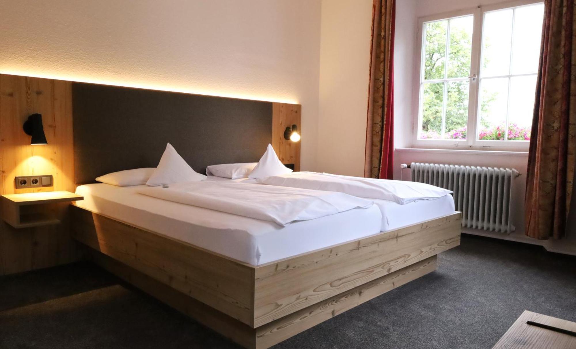 Hotel Gasthof Zur Post Wolfegg Exteriör bild