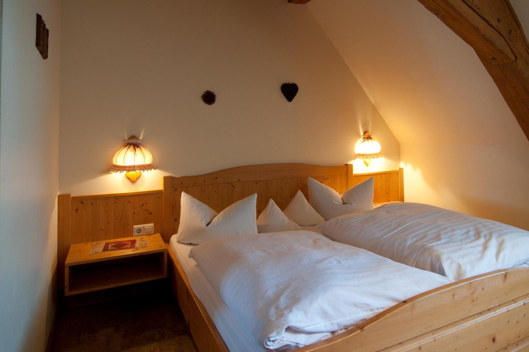 Hotel Gasthof Zur Post Wolfegg Exteriör bild